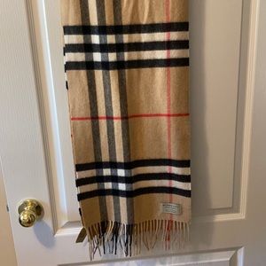 Burberry cashmere scarf